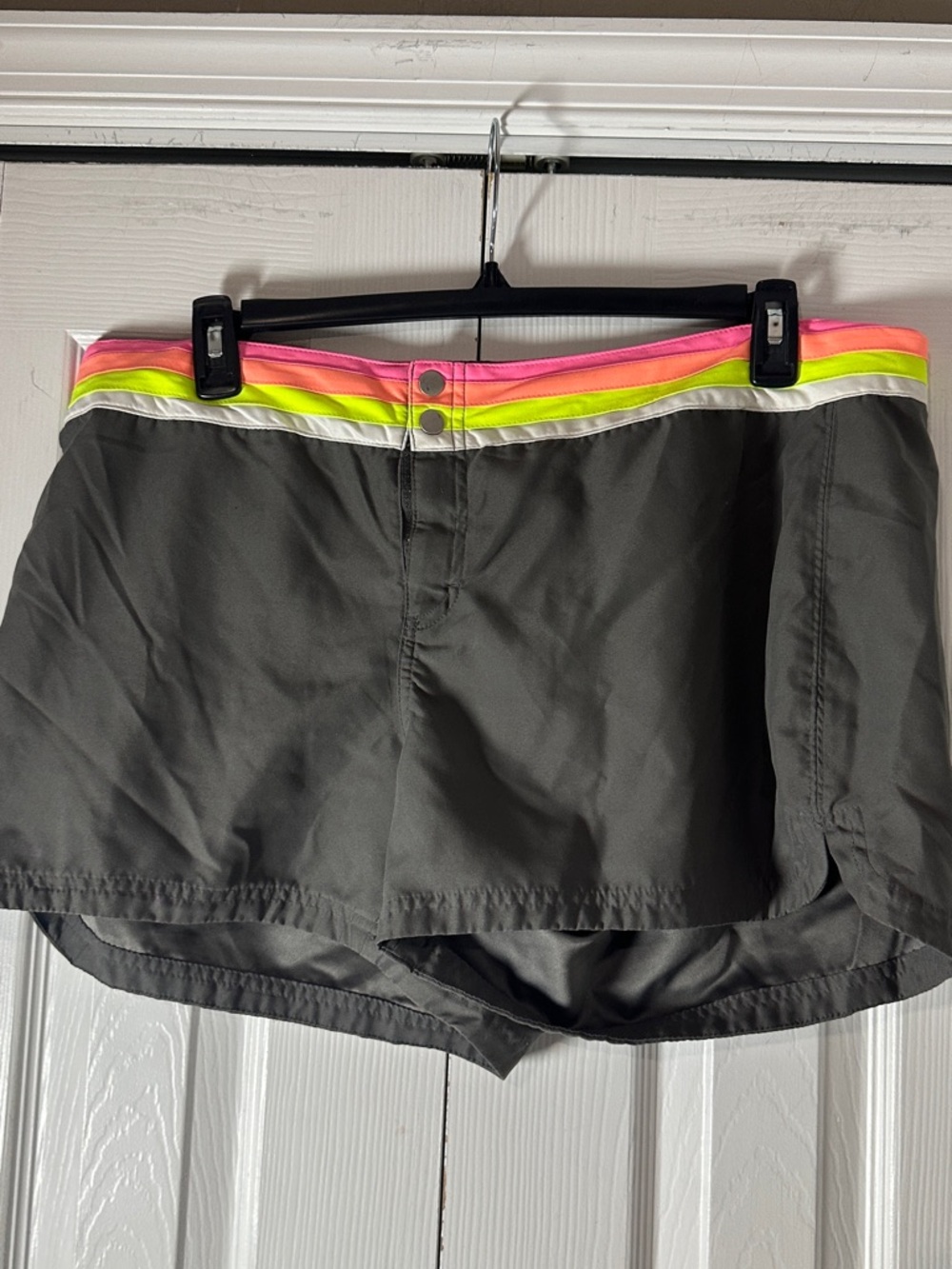 Old Navy Olive Active Skort with Neon Pink and Neon Yellow Waistband